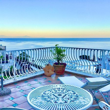 Hotel Villa Delle Palme In Позитано Екстериор снимка