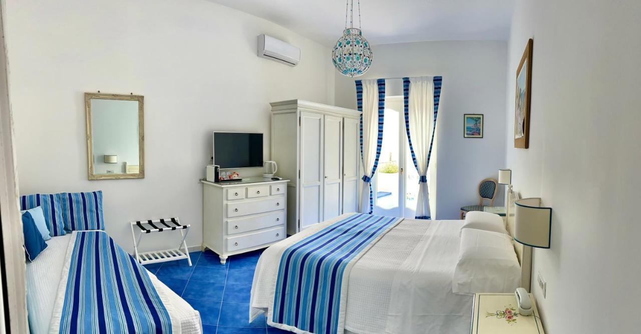 Hotel Villa Delle Palme In Позитано Екстериор снимка