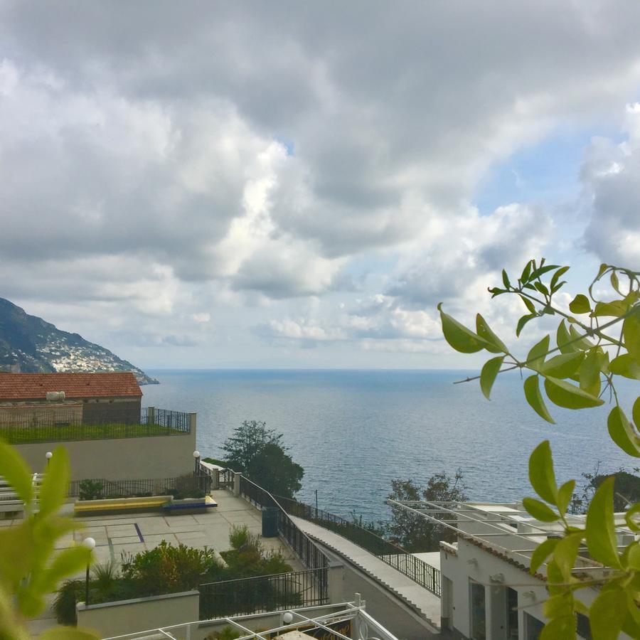 Hotel Villa Delle Palme In Позитано Екстериор снимка