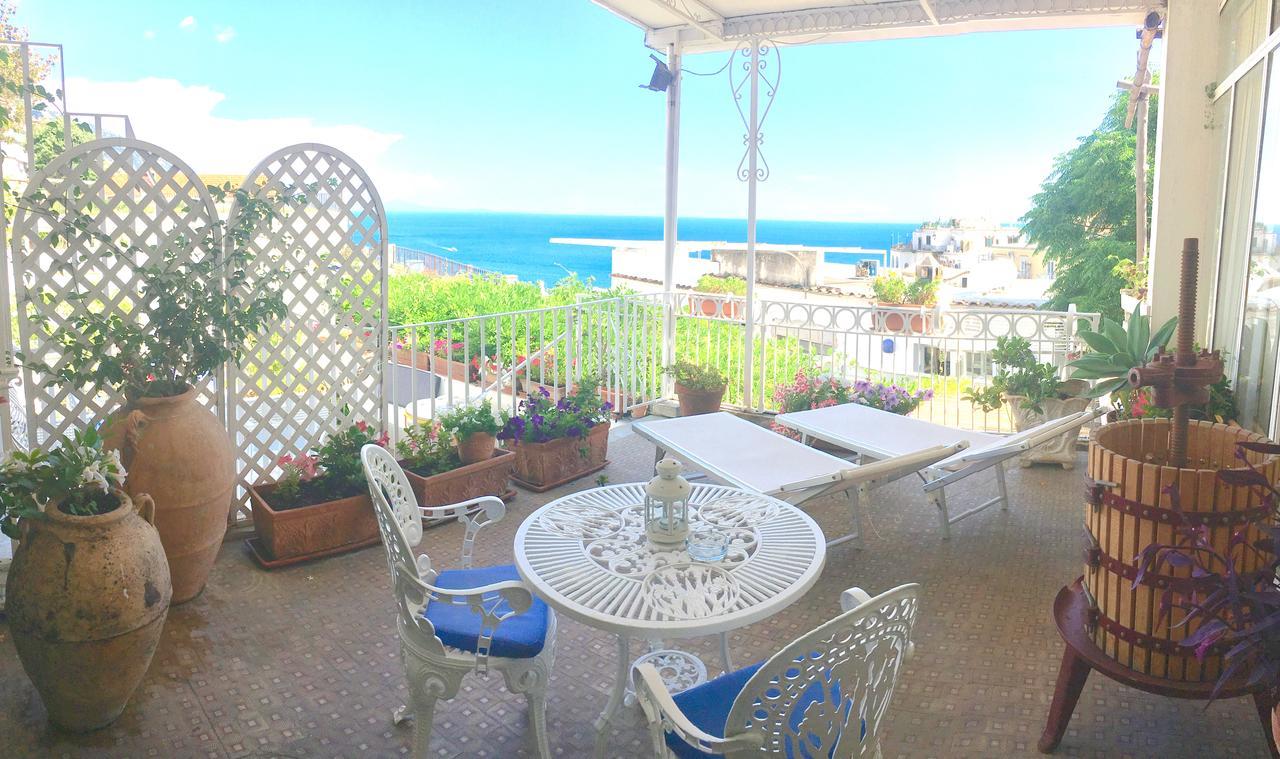 Hotel Villa Delle Palme In Позитано Екстериор снимка